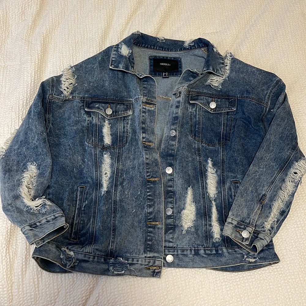 Forever 21+ distressed Denim Jacket✨